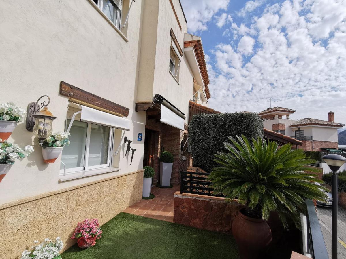 Apartamentos Turisticos Tronca Luxury Granada Luaran gambar