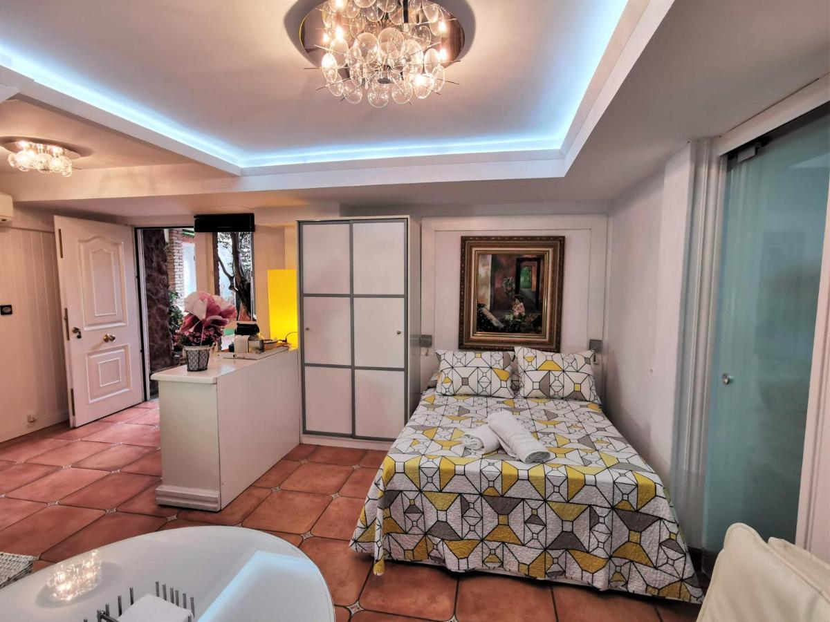 Apartamentos Turisticos Tronca Luxury Granada Luaran gambar