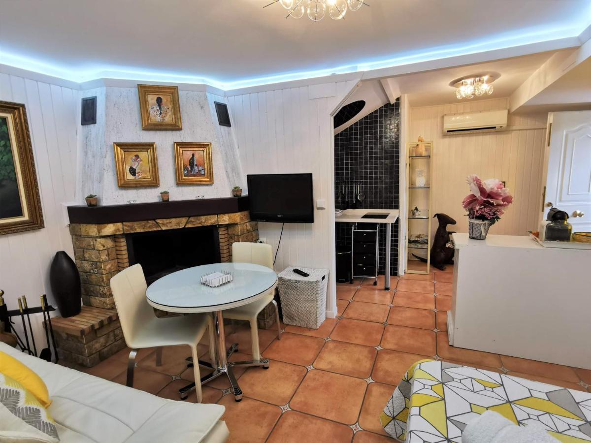 Apartamentos Turisticos Tronca Luxury Granada Luaran gambar