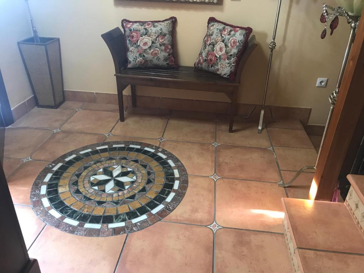 Apartamentos Turisticos Tronca Luxury Granada Luaran gambar